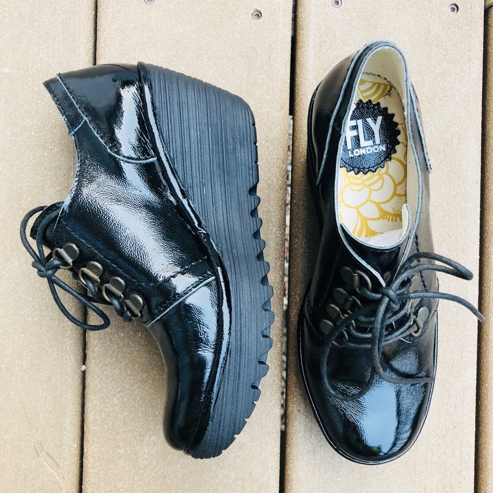 Platform booties - Picture 2 of 3